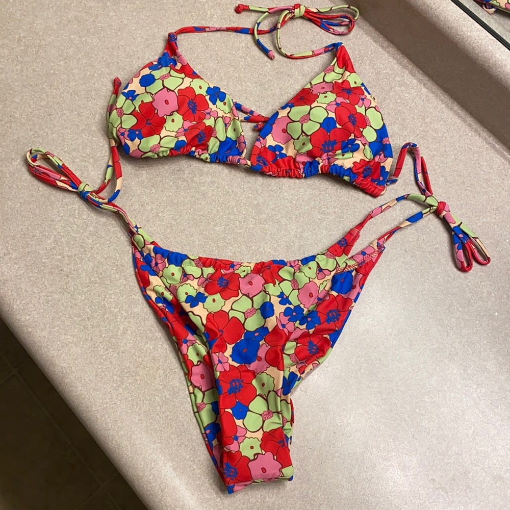 Women Bikini 2 Piece Spaghetti Strap Top Thong Swimsuit Bathing Suit